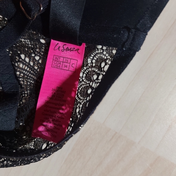 La Senza Black & Gold Rhinestone Bra - Picture 6 of 7